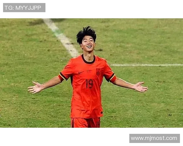 足球明星尬舞大赛引发热议谁才是真正的舞王与足球天才